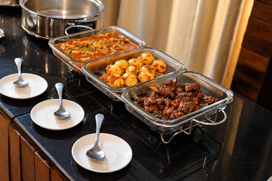 Buffet dishes served in chafing trays